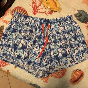 EUC Lilly Pulitzer Run around shorts sz Medium